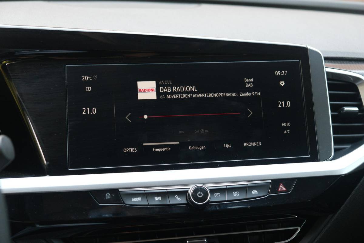 Opel Grandland Opel Grandland 1.2 Turbo 130pk EAT8 GS | Navi | App Connect | Adaptive Cruise | Camera | Alcantara | Winter Pakket