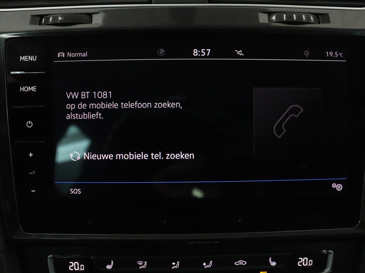 Volkswagen e-Golf Volkswagen e-Golf | SOH 91.3% | Leder | Dynaudio | Stoelverwarming | Adaptive cruise | Carplay | Navigatie | Park assist | Climate control | Xenon |