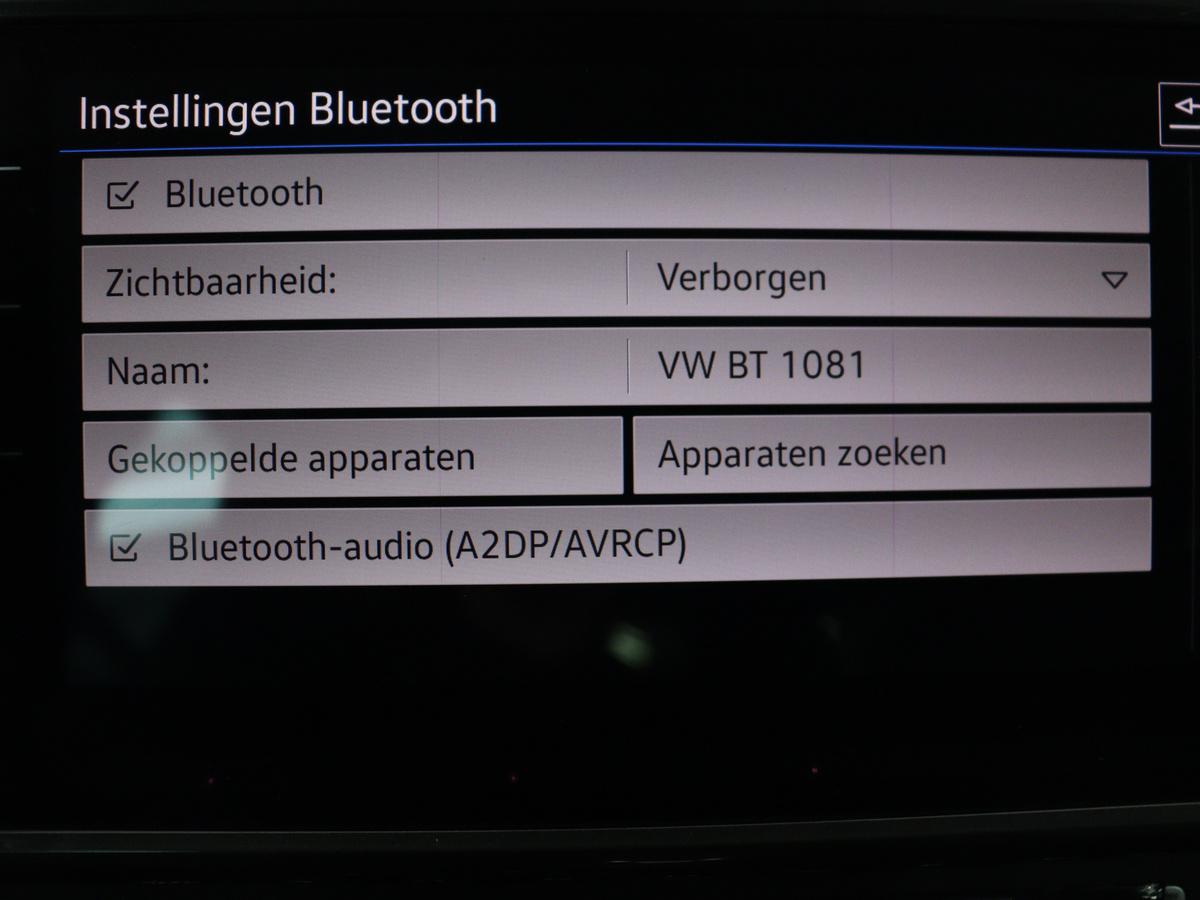 Volkswagen e-Golf Volkswagen e-Golf | SOH 91.3% | Leder | Dynaudio | Stoelverwarming | Adaptive cruise | Carplay | Navigatie | Park assist | Climate control | Xenon |