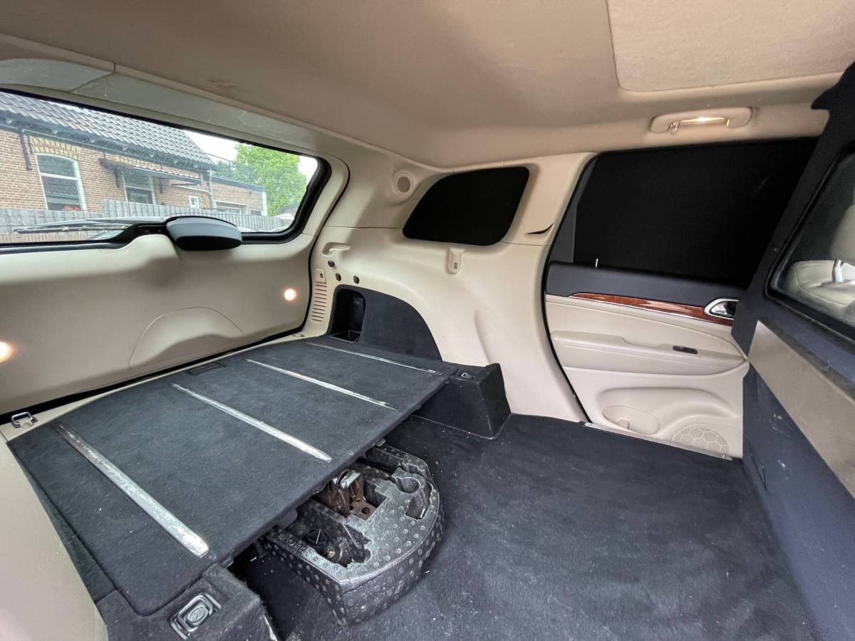 Jeep Grand Cherokee Jeep Grand Cherokee 3.0 CRD GRIJS-KENTEKEN/PANO/MARGE FULL-OPTION