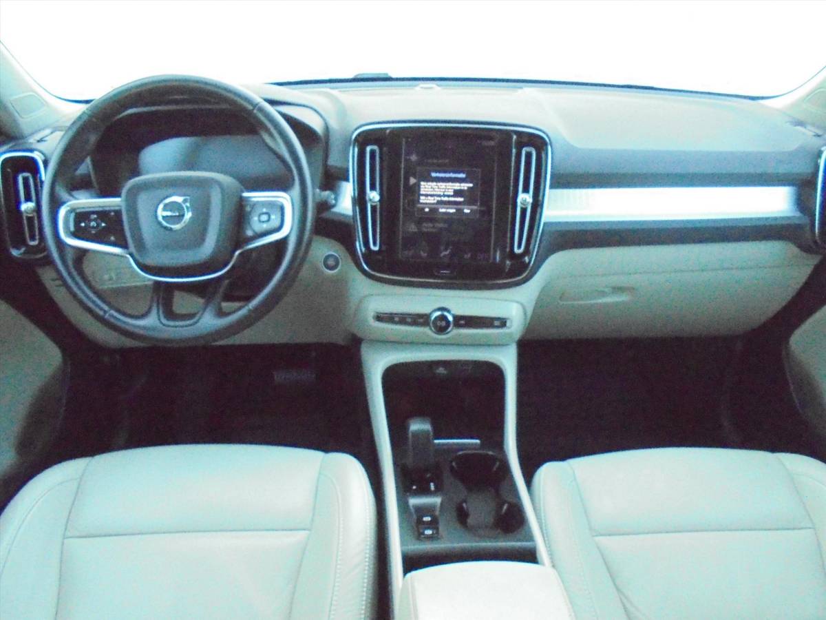 Volvo XC40 Volvo Xc40 T4 PLUGIN HYBRIDE 211PK LEER TREKHAAK 42.163 KM