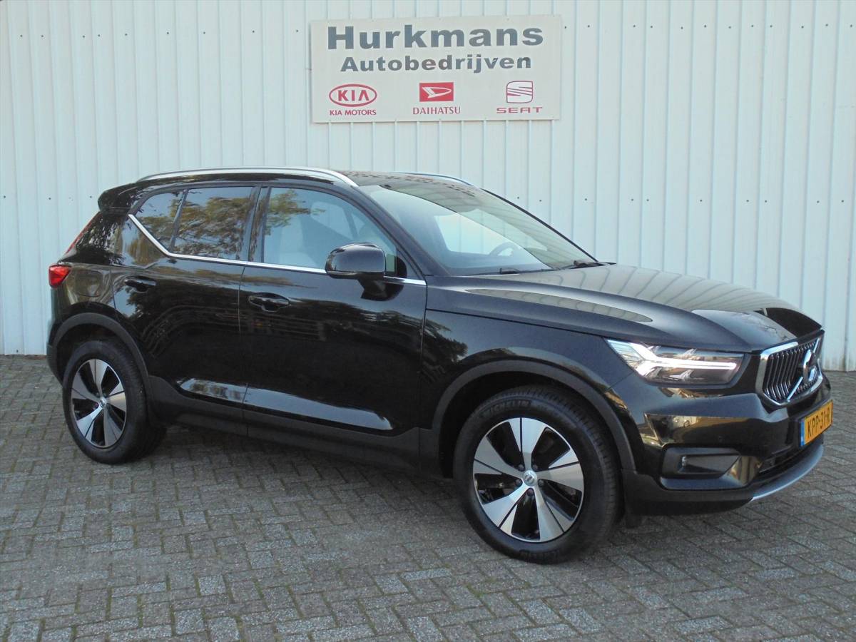 Volvo XC40 Volvo Xc40 T4 PLUGIN HYBRIDE 211PK LEER TREKHAAK 42.163 KM