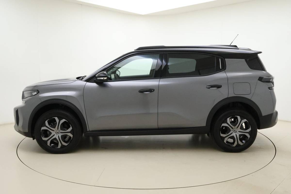 Citroën C3 Aircross Citroen C3 Aircross 1.2 Hybrid 145pk Plus 7p. DEMO | zwart Dak | Navigatie
