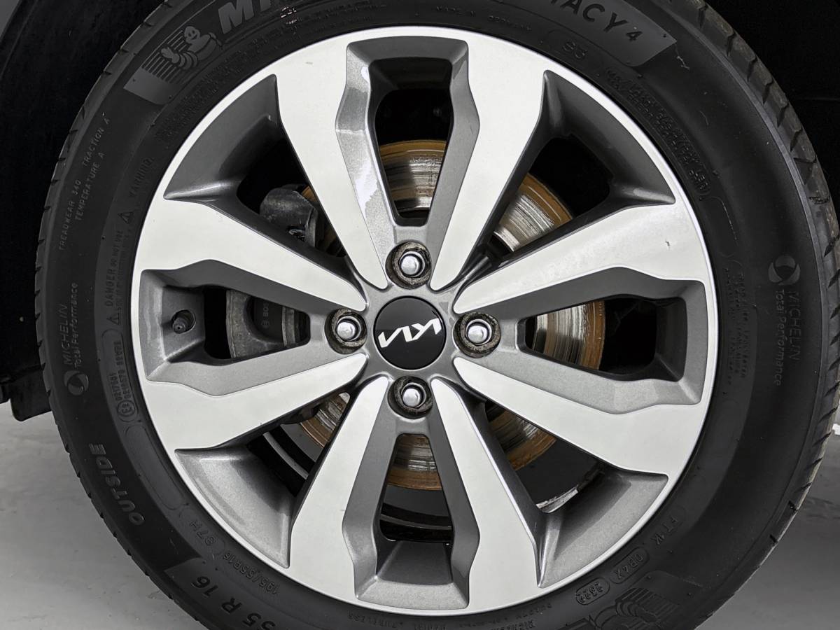 Kia Stonic Kia Stonic – 1.0 T-GDi MHEV  DynamicPlusLine // DEALERONDERHOUDEN // CAMERA // APPLECARPLAY // DODEHOEK //