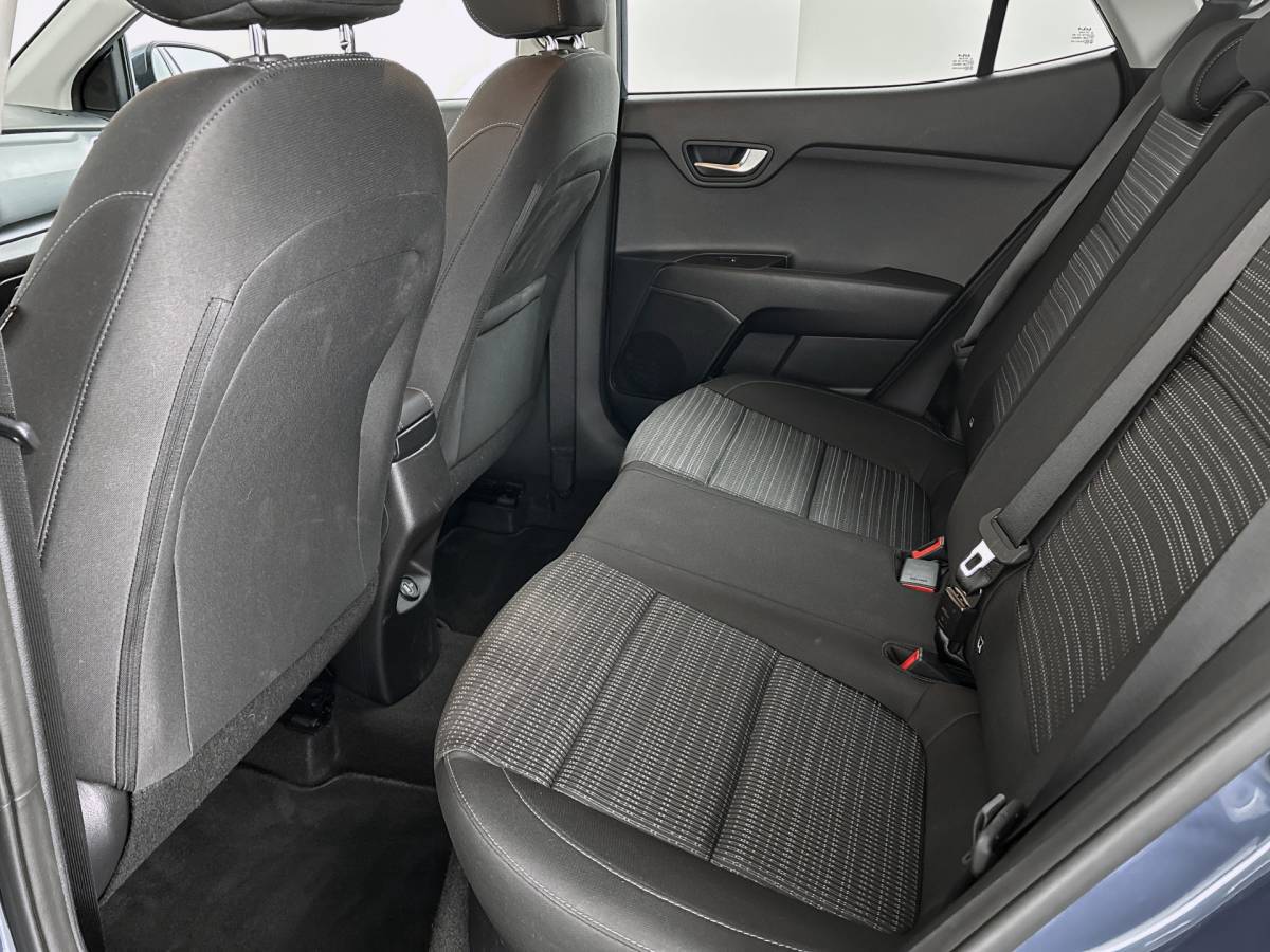 Kia Stonic Kia Stonic – 1.0 T-GDi MHEV  DynamicPlusLine // DEALERONDERHOUDEN // CAMERA // APPLECARPLAY // DODEHOEK //