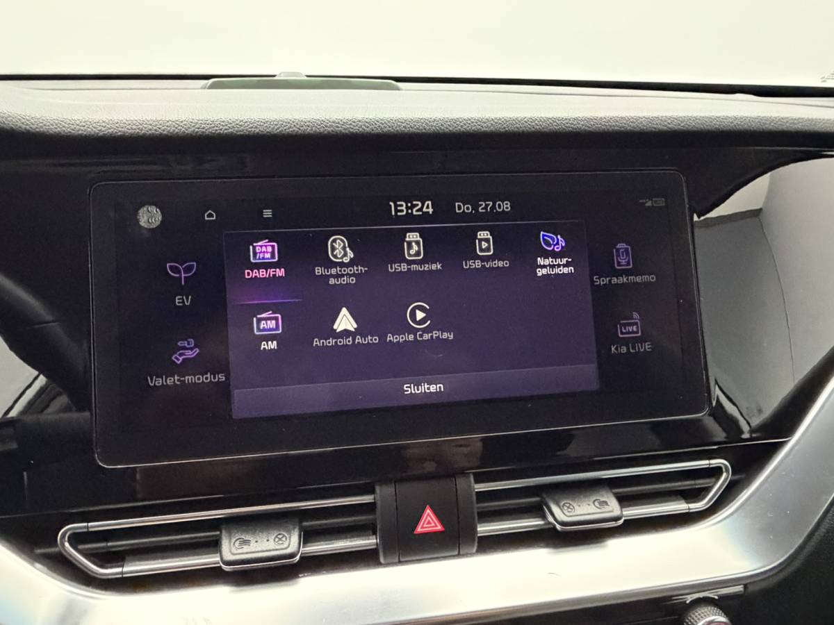 Kia e-Niro Kia e-Niro DynamicPlusLine 64 kWh SOH 96,1% | Warmtepomp | Schuif/Kanteldak | Camera | Stoel/Stuurverwarming | Carplay&Android