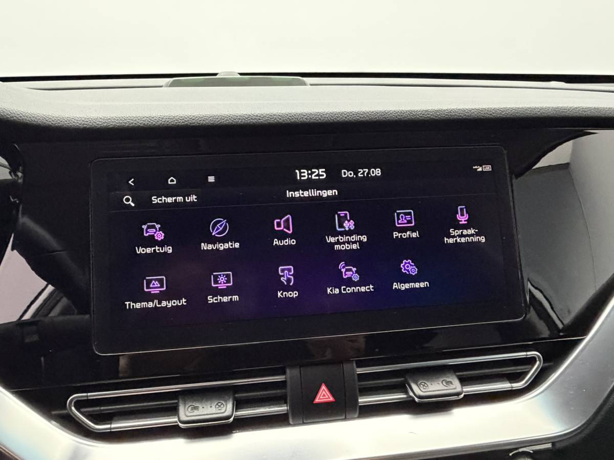 Kia e-Niro Kia e-Niro DynamicPlusLine 64 kWh SOH 96,1% | Warmtepomp | Schuif/Kanteldak | Camera | Stoel/Stuurverwarming | Carplay&Android