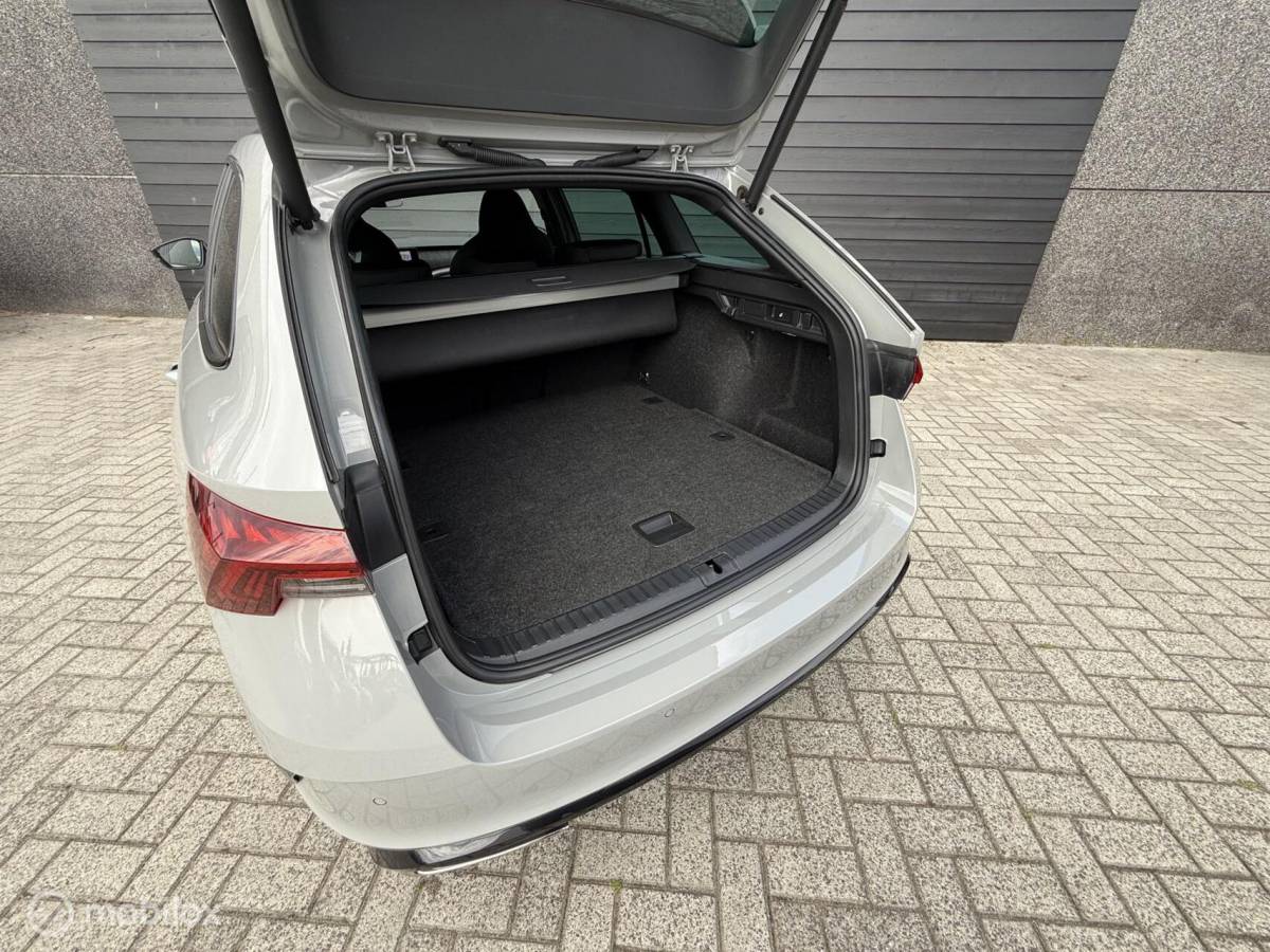 Škoda Octavia Skoda Octavia 2.0 TSI RS 245 Viritual/Carplay/LED/Winterpakket