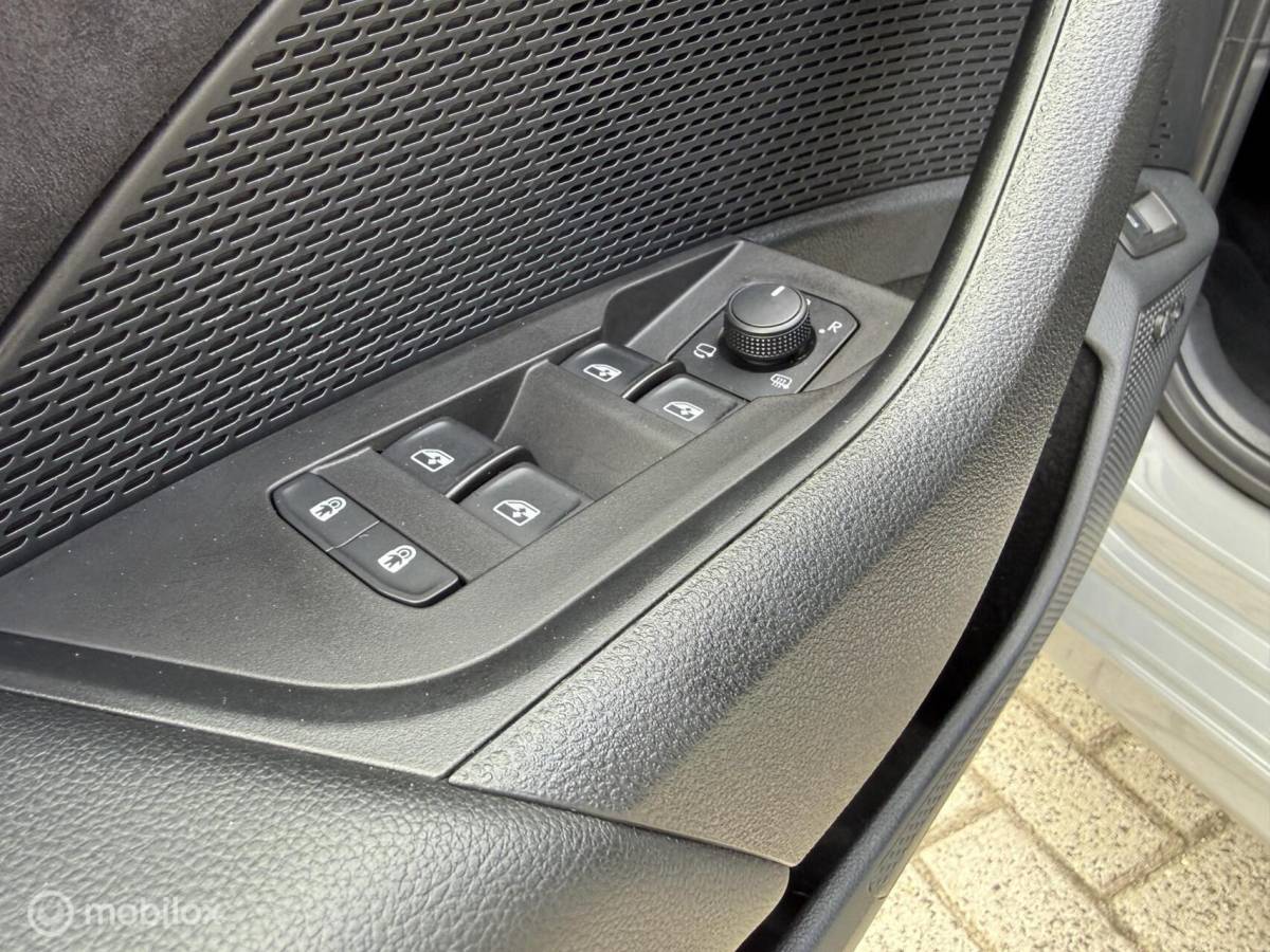 Škoda Octavia Skoda Octavia 2.0 TSI RS 245 Viritual/Carplay/LED/Winterpakket