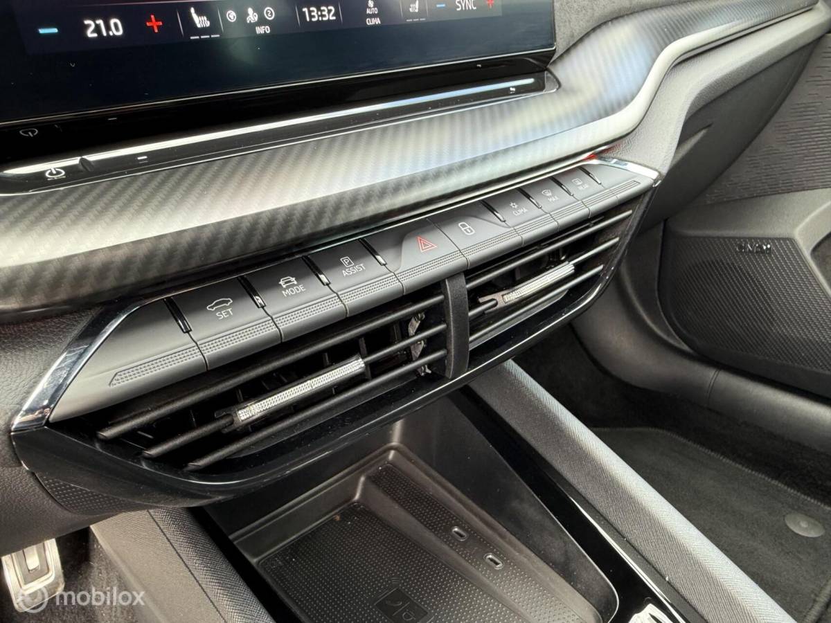 Škoda Octavia Skoda Octavia 2.0 TSI RS 245 Viritual/Carplay/LED/Winterpakket