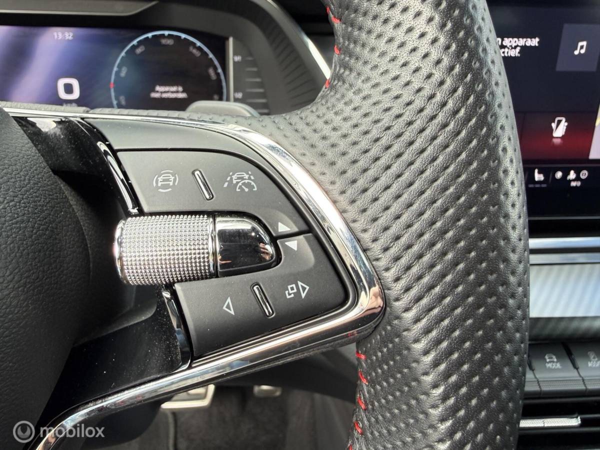 Škoda Octavia Skoda Octavia 2.0 TSI RS 245 Viritual/Carplay/LED/Winterpakket