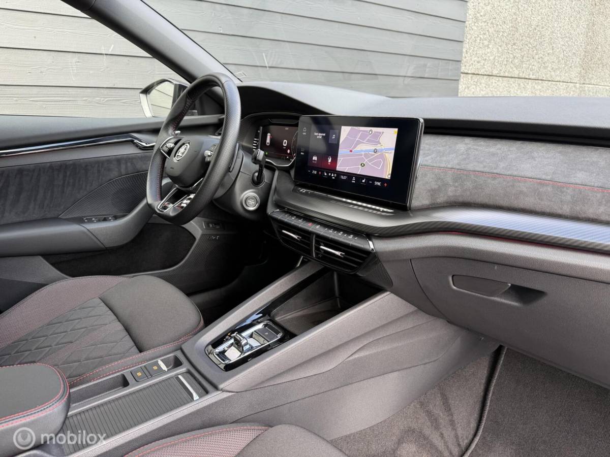 Škoda Octavia Skoda Octavia 2.0 TSI RS 245 Viritual/Carplay/LED/Winterpakket