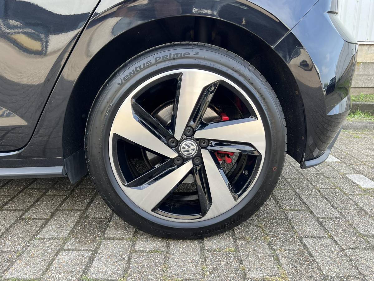 Volkswagen Polo Volkswagen Polo 2.0 TSI GTI DSG / Panoramadak / 17″ velgen / Virtual cockpit / Apple carplay