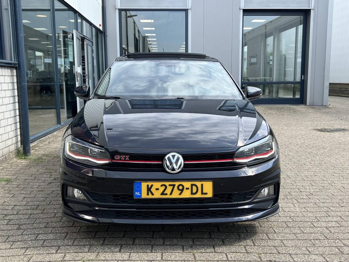 Volkswagen Polo Volkswagen Polo 2.0 TSI GTI DSG / Panoramadak / 17″ velgen / Virtual cockpit / Apple carplay