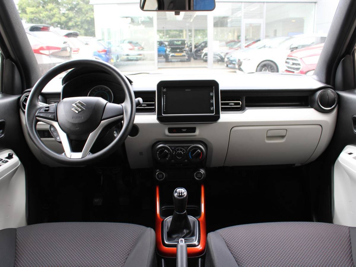Suzuki Ignis Suzuki Ignis 1.2 Stijl Intro | STOELVERWARMING | 12 MAANDEN BOVAG GARANTIE |