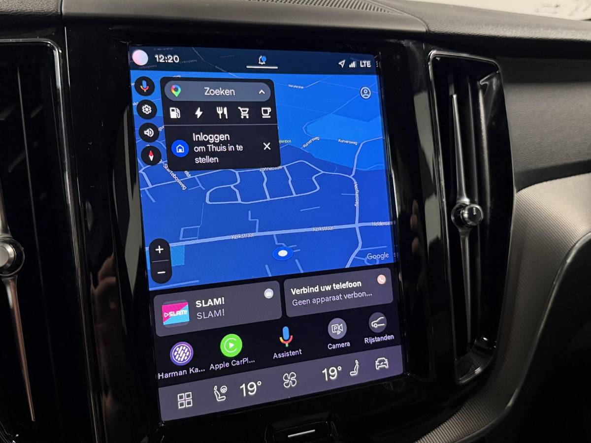 Volvo XC60 Volvo XC60 2.0 T6 Plug-in hybrid AWD Plus Dark Long Range | Open dak | Adapt. cruise | Harman/Kardon | Stuur-/Stoelverwarming | 360 Camera | Google | Keyless | Memory