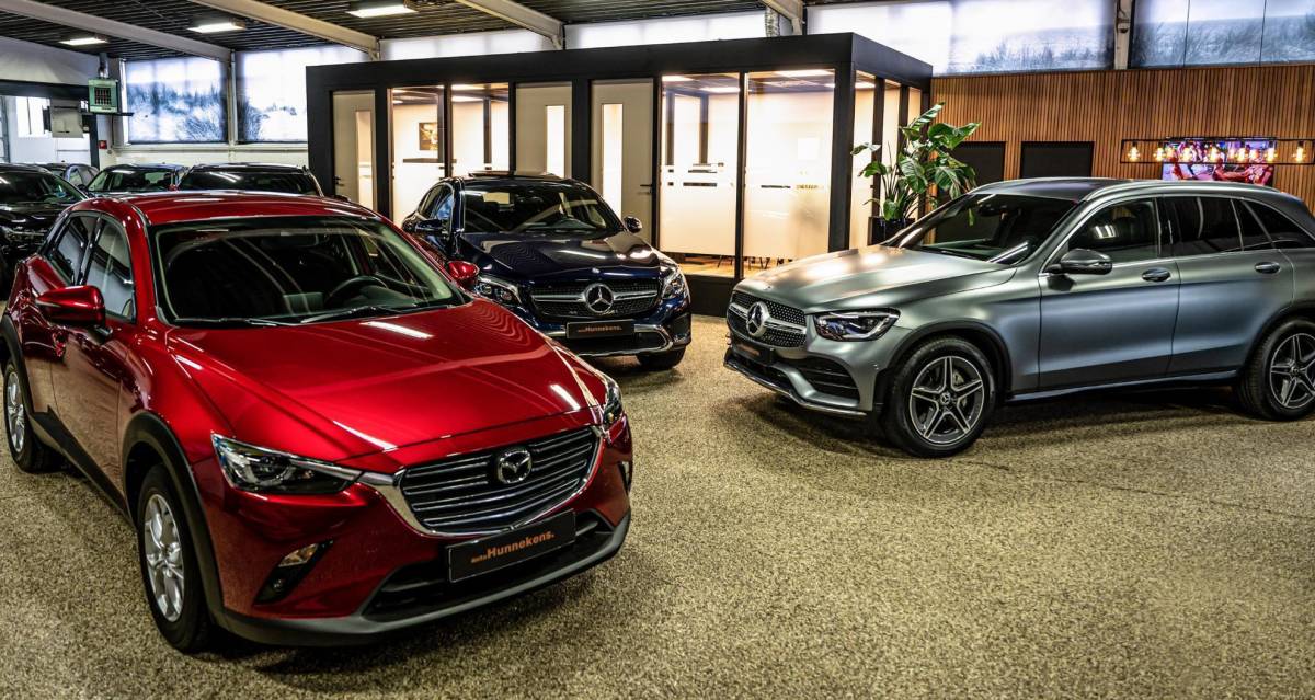 Volvo XC60 Volvo XC60 2.0 T6 Plug-in hybrid AWD Plus Dark Long Range | Open dak | Adapt. cruise | Harman/Kardon | Stuur-/Stoelverwarming | 360 Camera | Google | Keyless | Memory