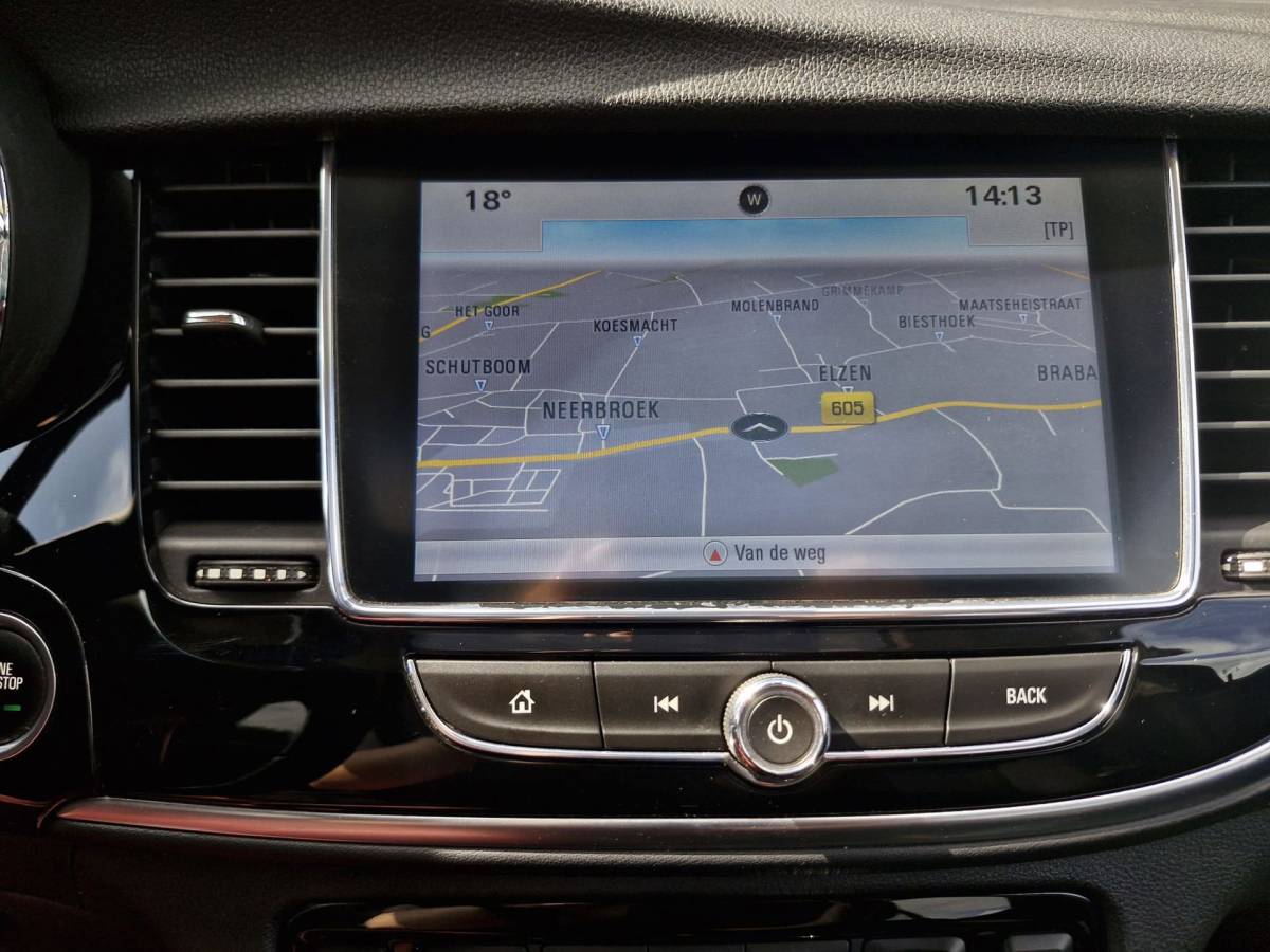 Opel Mokka X Opel Mokka X 1.4 Turbo Innovation Sunroof | Trekhaak | Parkeer Camera | Park. Sens. V + A| Stuur- en Stoelverwarming | Navigatiesy