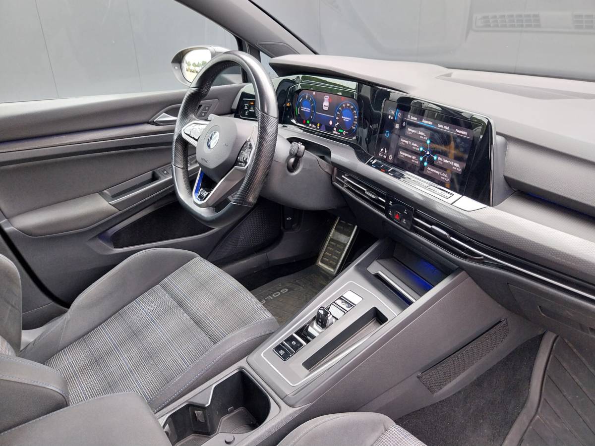 Volkswagen Golf Volkswagen Golf 1.4 eHybrid GTE VIRTUAL COCKPIT ADAPT CRUISE LED NAVI ECC AFNB TREKHAAK