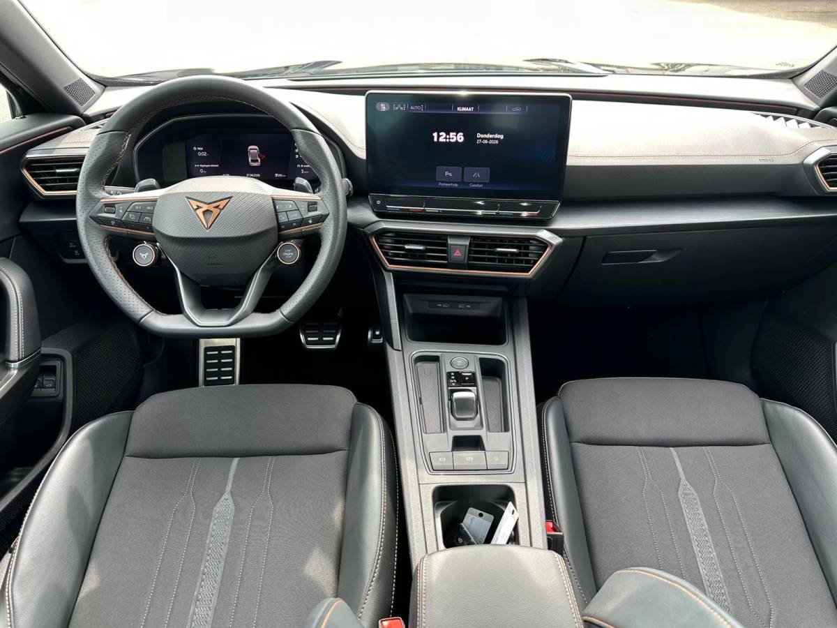 CUPRA Formentor CUPRA Formentor 1.4 e-Hybrid VZ Copper Edition 245PK Panoramadak | 360 Camera | Trekhaak | Vol opties!