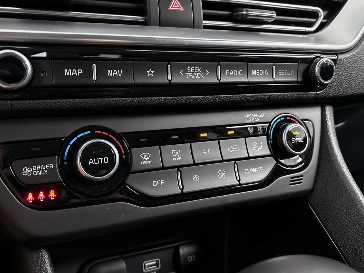 Kia Niro Kia Niro – 1.6 GDi Hybrid DynamicLine // TREKHAAK // CAMERA //