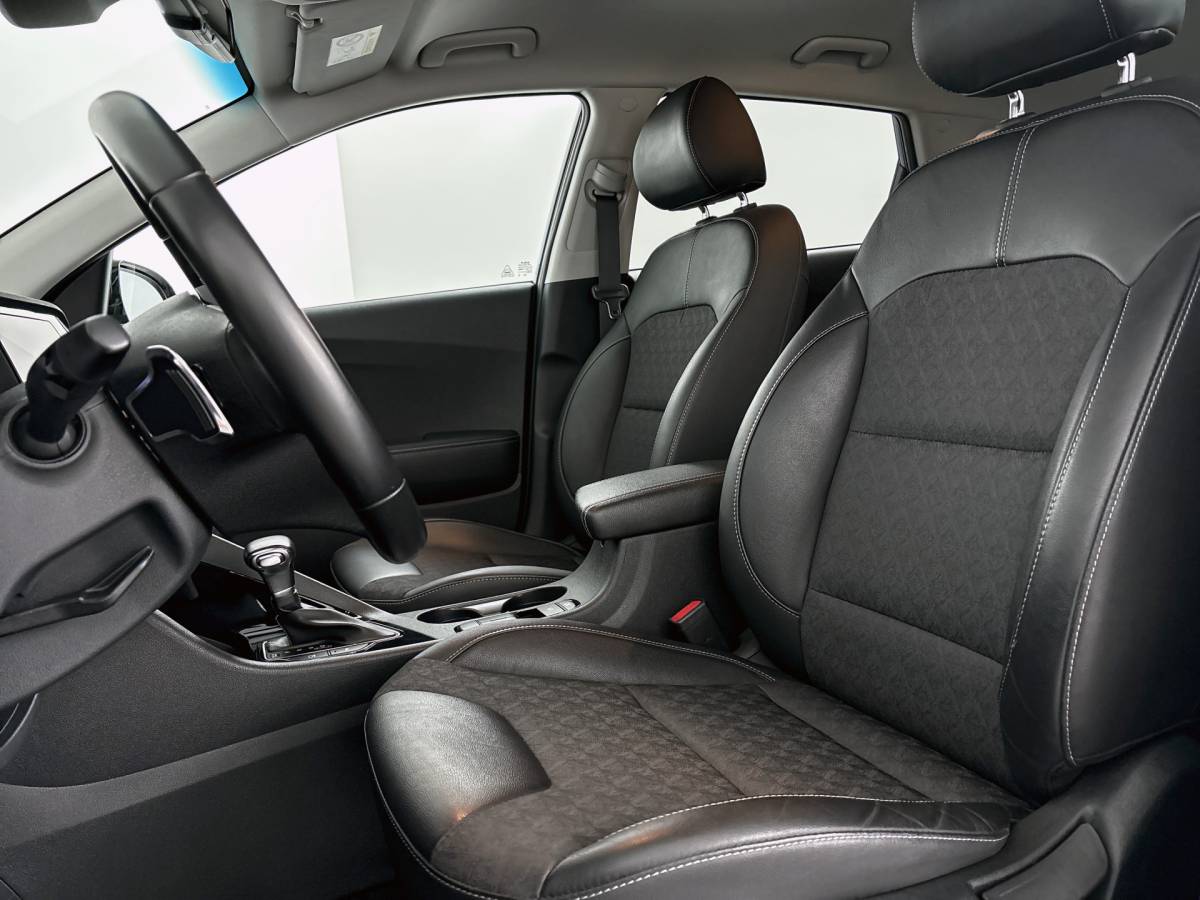 Kia Niro Kia Niro – 1.6 GDi Hybrid DynamicLine // TREKHAAK // CAMERA //