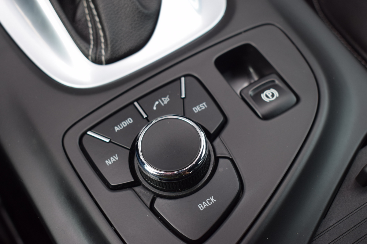 Opel Insignia Opel Insignia 2.8 Turbo 325pk OPC Automaat 4×4 Bi-Xenon | Recaro Sportstoelen | Zwart Leder | Schuif/Kanteldak | Infinity Audio