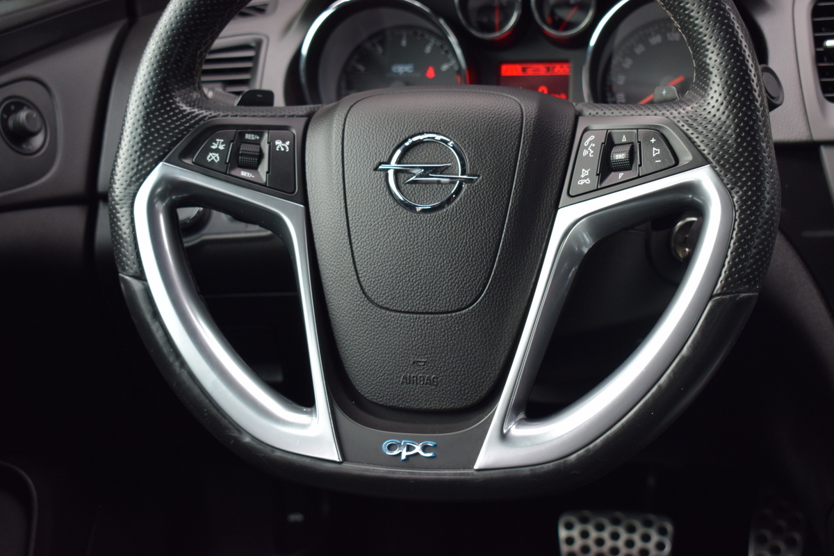 Opel Insignia Opel Insignia 2.8 Turbo 325pk OPC Automaat 4×4 Bi-Xenon | Recaro Sportstoelen | Zwart Leder | Schuif/Kanteldak | Infinity Audio