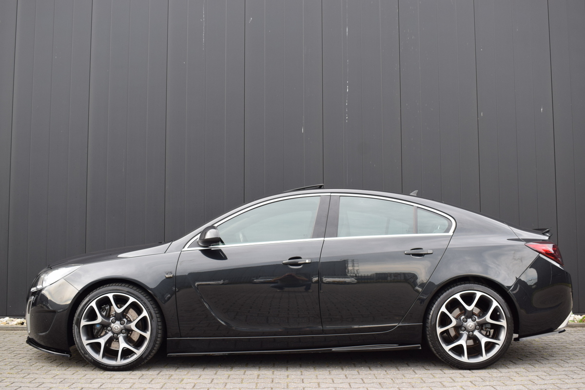 Opel Insignia Opel Insignia 2.8 Turbo 325pk OPC Automaat 4×4 Bi-Xenon | Recaro Sportstoelen | Zwart Leder | Schuif/Kanteldak | Infinity Audio