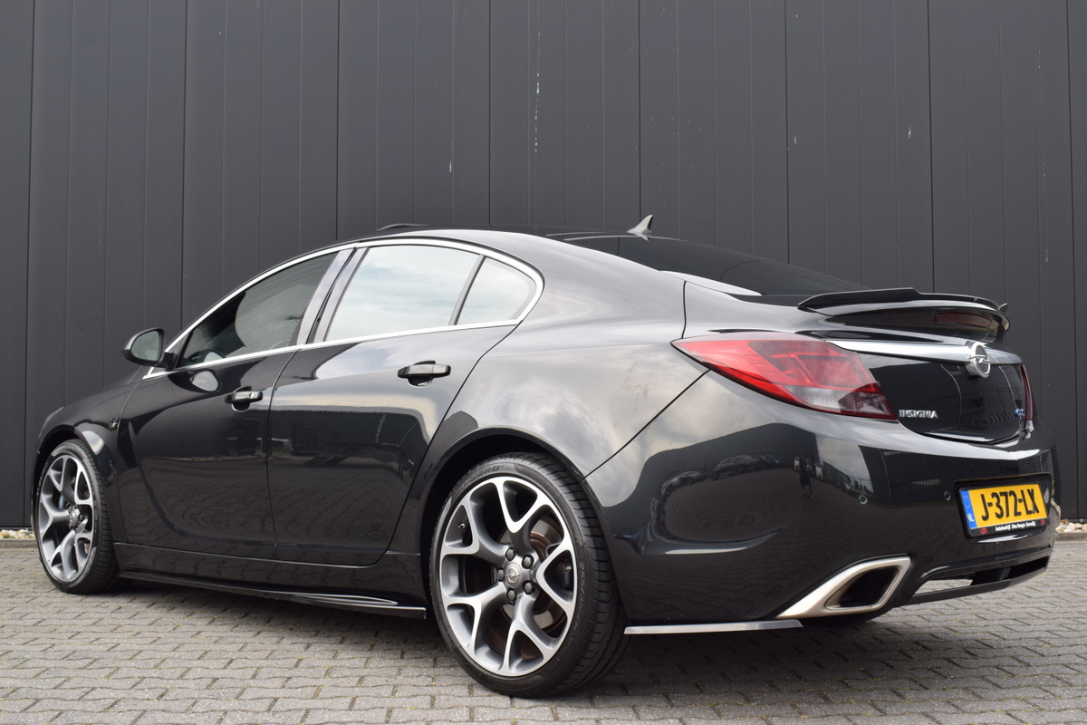 Opel Insignia Opel Insignia 2.8 Turbo 325pk OPC Automaat 4×4 Bi-Xenon | Recaro Sportstoelen | Zwart Leder | Schuif/Kanteldak | Infinity Audio
