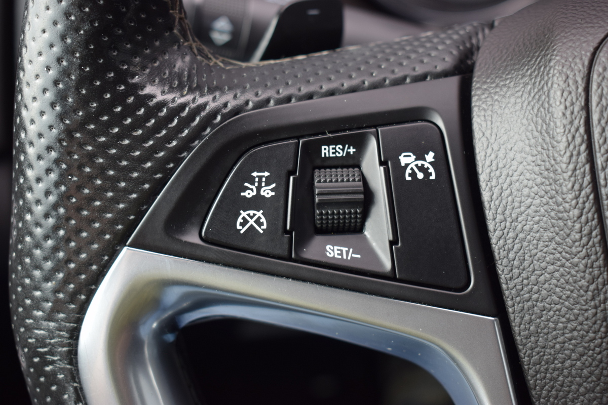 Opel Insignia Opel Insignia 2.8 Turbo 325pk OPC Automaat 4×4 Bi-Xenon | Recaro Sportstoelen | Zwart Leder | Schuif/Kanteldak | Infinity Audio