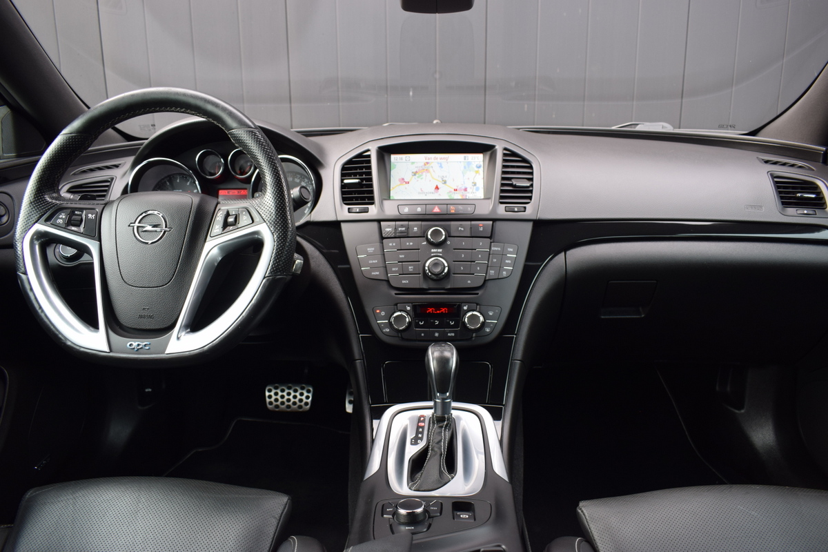 Opel Insignia Opel Insignia 2.8 Turbo 325pk OPC Automaat 4×4 Bi-Xenon | Recaro Sportstoelen | Zwart Leder | Schuif/Kanteldak | Infinity Audio
