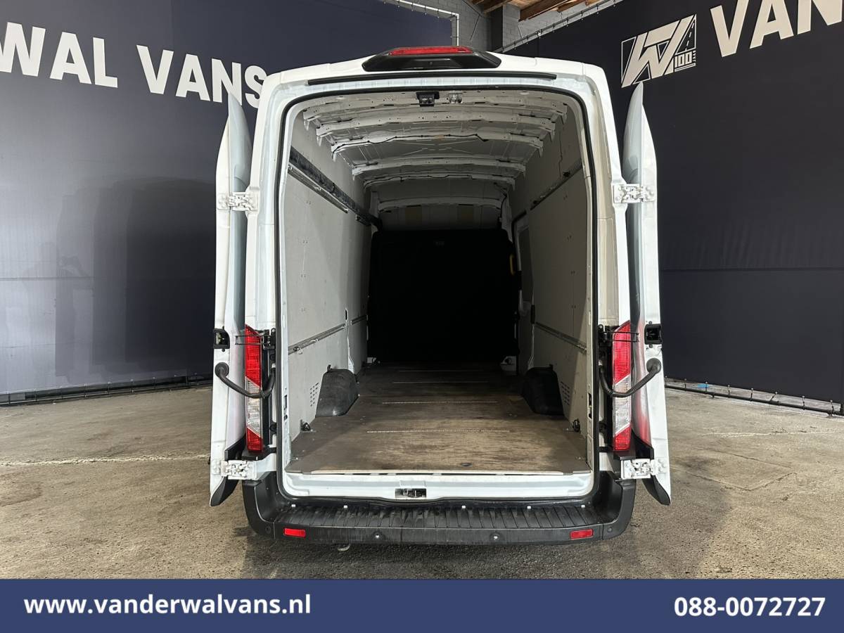 Ford Transit Ford Transit 2.0 TDCI 130pk L4H3 Euro6 Airco | Camera | Cruisecontrol | Verwarmde voorruit | Parkeersensoren, Bijrijdersbank