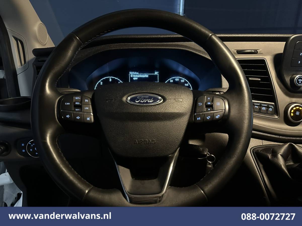 Ford Transit Ford Transit 2.0 TDCI 130pk L4H3 Euro6 Airco | Camera | Cruisecontrol | Verwarmde voorruit | Parkeersensoren, Bijrijdersbank