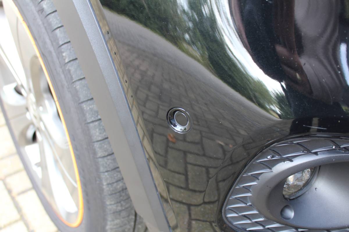 Mercedes-Benz GLB Mercedes-Benz GLB 200 Premium | Incl. 12 maanden Garantie | Meer foto’s volgen, moet nog gepoetst worden | Stoelverwarming | Trekhaak | Elektrische kofferbakklep | Achteruitrijcamera | Keyless entry/start | Sfeerverlichting | Cruise controle | Lane assist | Climate controle | DAB | Lederen bekleding | Origineel NL Auto | NAP |