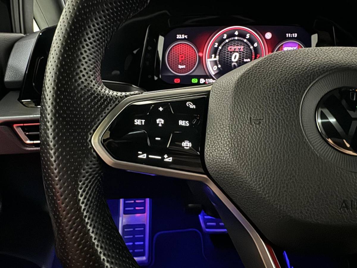 Volkswagen Golf Volkswagen Golf 2.0 TSI GTI Pano HUD H/K Sfeer Camera Carplay