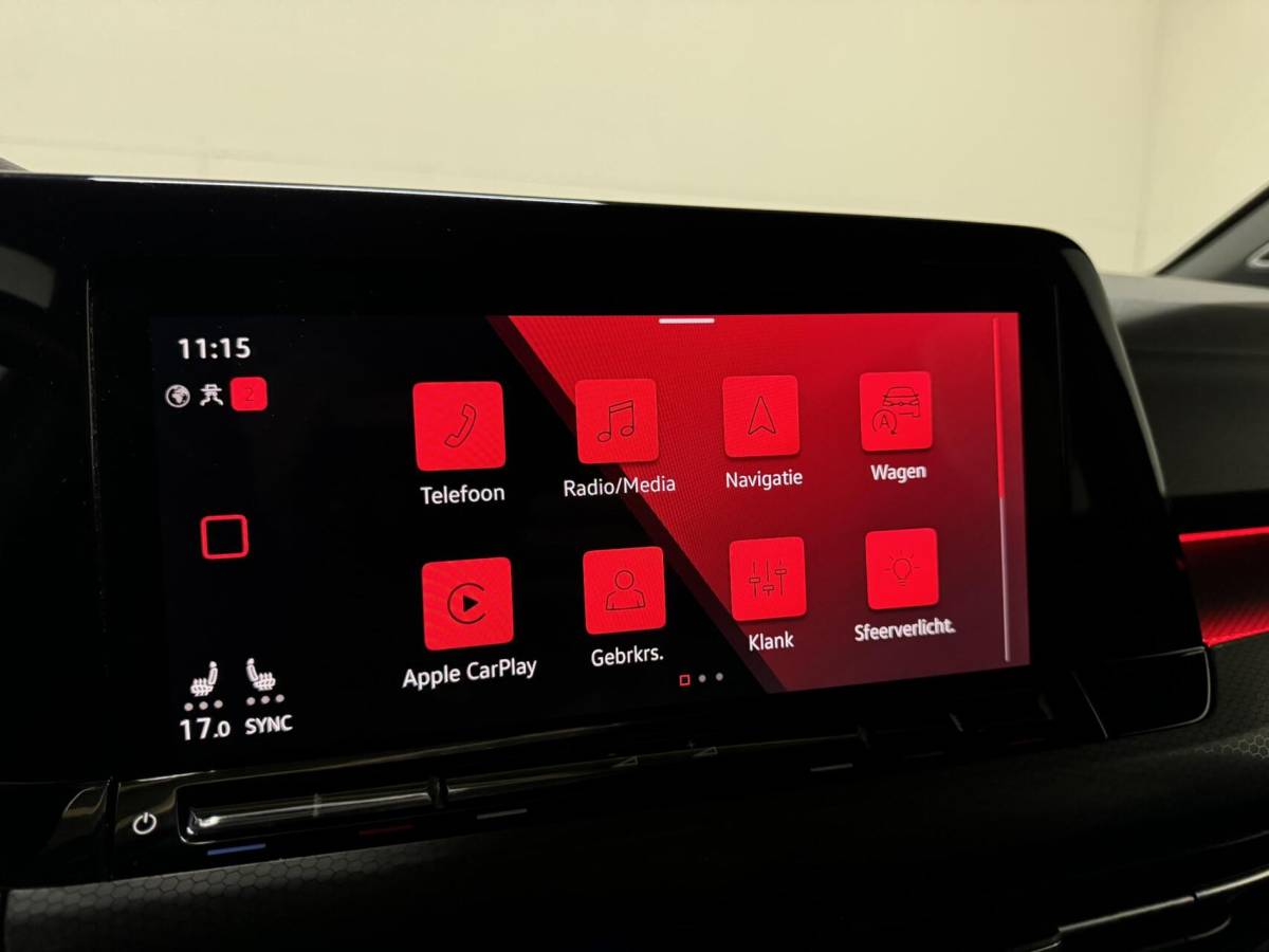 Volkswagen Golf Volkswagen Golf 2.0 TSI GTI Pano HUD H/K Sfeer Camera Carplay