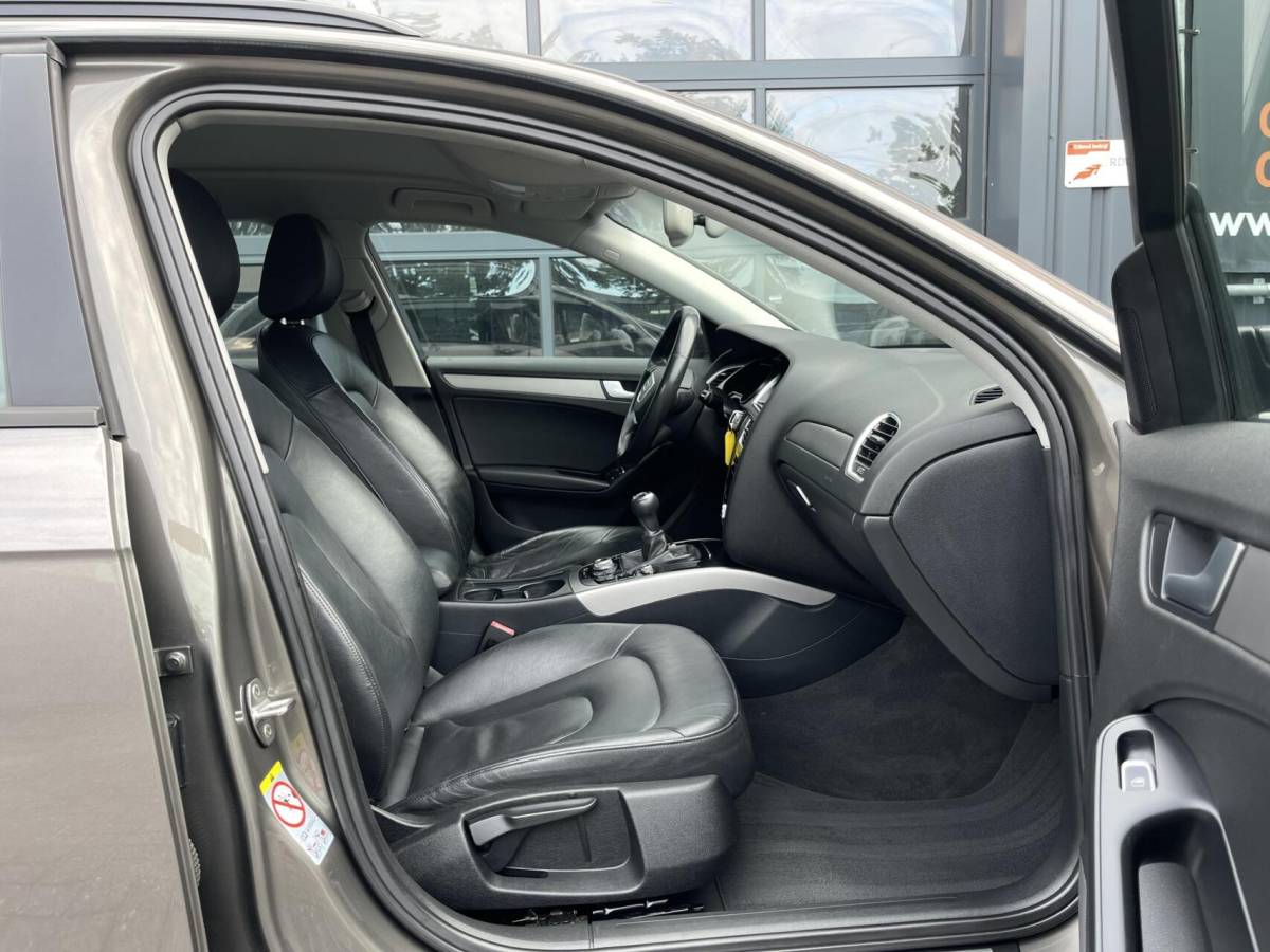 Audi A4 Audi A4 Avant 1.8 TFSI Pro Line LEER|NAVIGATIE|TREKHAAK|CRUISE CONTROL|CLIMATE AIRCO|STOELVERWARMING