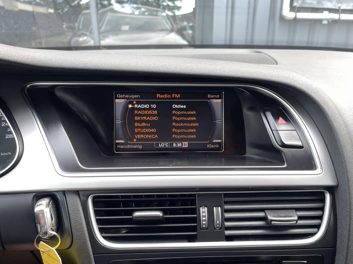 Audi A4 Audi A4 Avant 1.8 TFSI Pro Line LEER|NAVIGATIE|TREKHAAK|CRUISE CONTROL|CLIMATE AIRCO|STOELVERWARMING