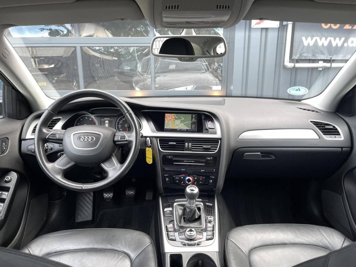 Audi A4 Audi A4 Avant 1.8 TFSI Pro Line LEER|NAVIGATIE|TREKHAAK|CRUISE CONTROL|CLIMATE AIRCO|STOELVERWARMING