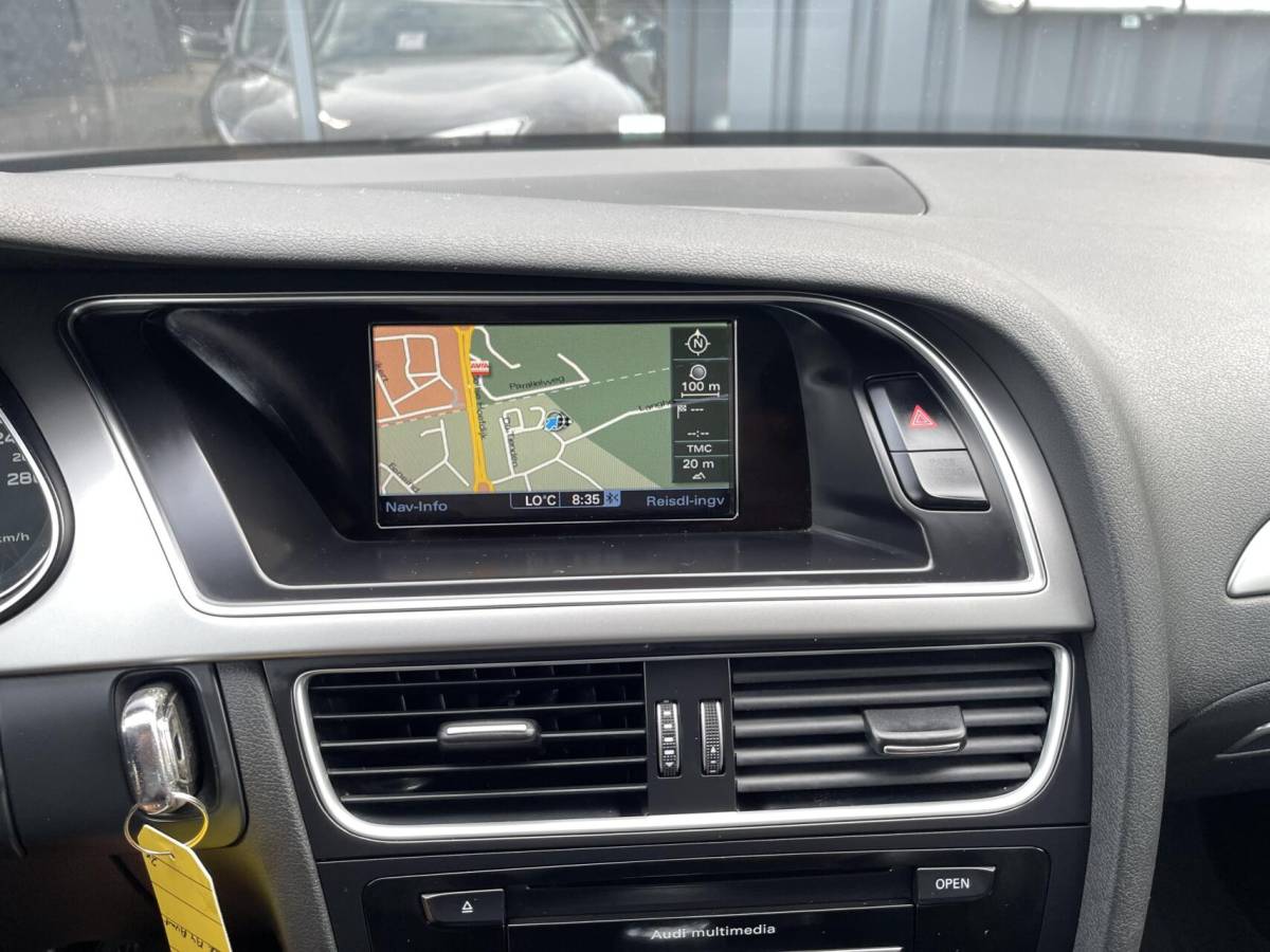 Audi A4 Audi A4 Avant 1.8 TFSI Pro Line LEER|NAVIGATIE|TREKHAAK|CRUISE CONTROL|CLIMATE AIRCO|STOELVERWARMING