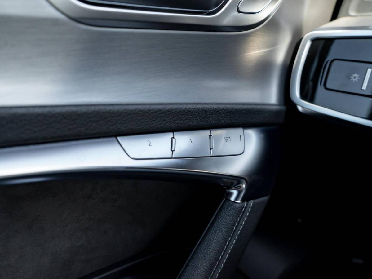 Audi A6 Audi A6 Avant S6 TDI quattro|Panoramadak|B&O|Camera 360°|Sportstoelen|Sportstuur|Trekhaak|Stoelverw.|Achterbank verw.|Head up|Keyless|Dodehoek assis.