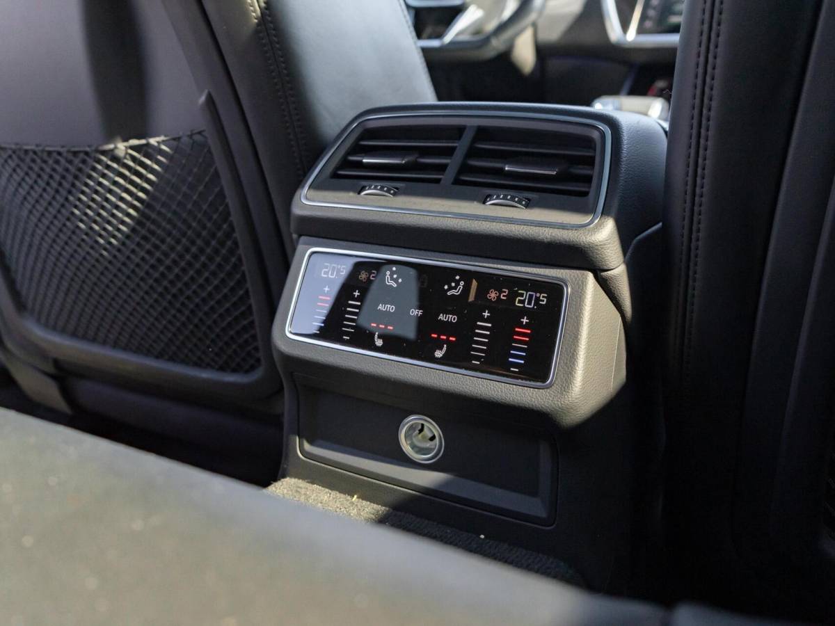 Audi A6 Audi A6 Avant S6 TDI quattro|Panoramadak|B&O|Camera 360°|Sportstoelen|Sportstuur|Trekhaak|Stoelverw.|Achterbank verw.|Head up|Keyless|Dodehoek assis.