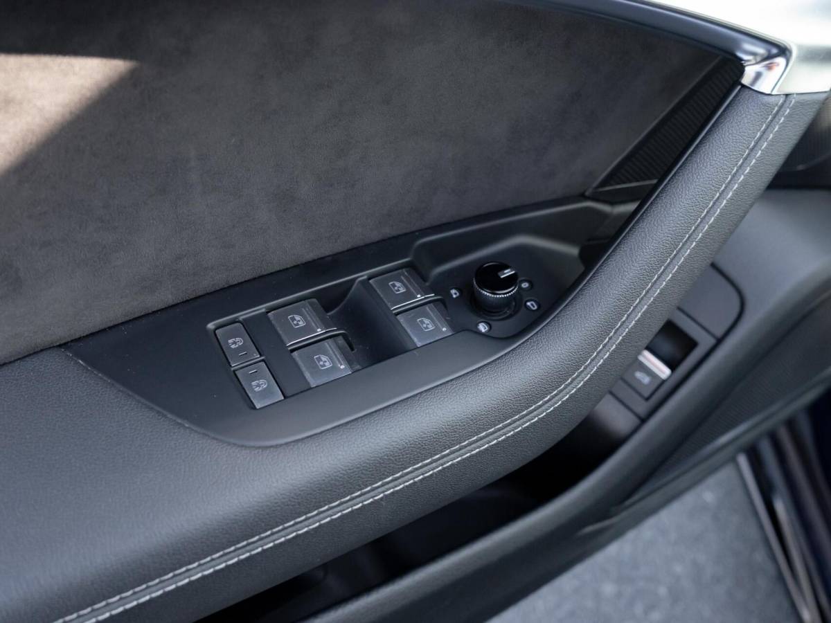Audi A6 Audi A6 Avant S6 TDI quattro|Panoramadak|B&O|Camera 360°|Sportstoelen|Sportstuur|Trekhaak|Stoelverw.|Achterbank verw.|Head up|Keyless|Dodehoek assis.