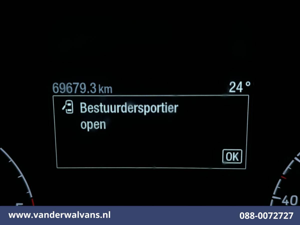 Ford Transit Ford Transit 2.0 TDCI 130pk L4H3 Euro6 Airco | Camera | Cruisecontrol | Verwarmde voorruit | Parkeersensoren, Bijrijdersbank