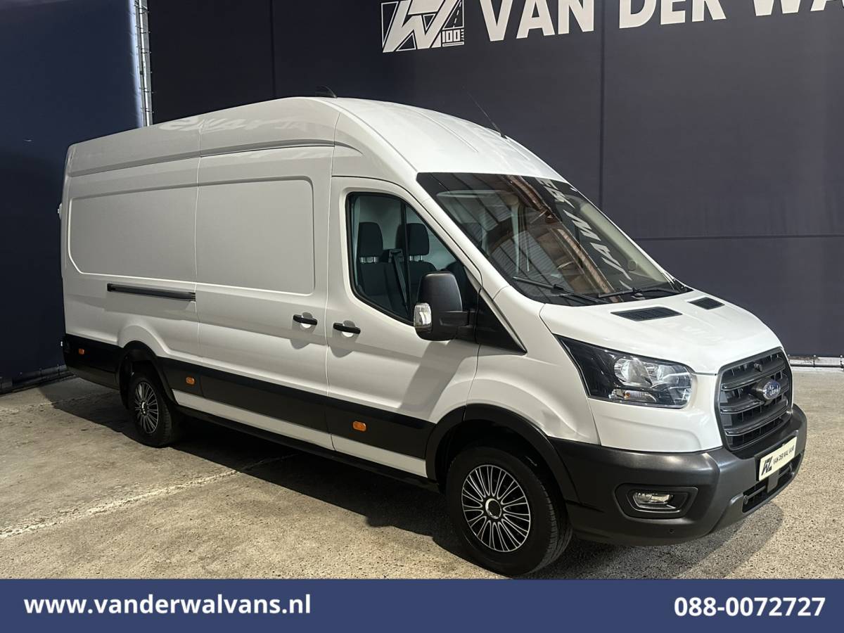 Ford Transit Ford Transit 2.0 TDCI 130pk L4H3 Euro6 Airco | Camera | Cruisecontrol | Verwarmde voorruit | Parkeersensoren, Bijrijdersbank