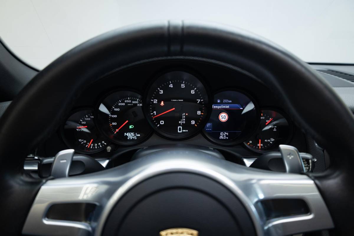 Porsche 911 Porsche 911 3.4 Targa 4 | 20 Inch |
