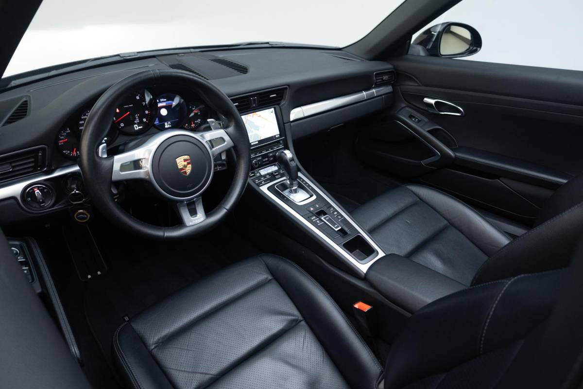 Porsche 911 Porsche 911 3.4 Targa 4 | 20 Inch |