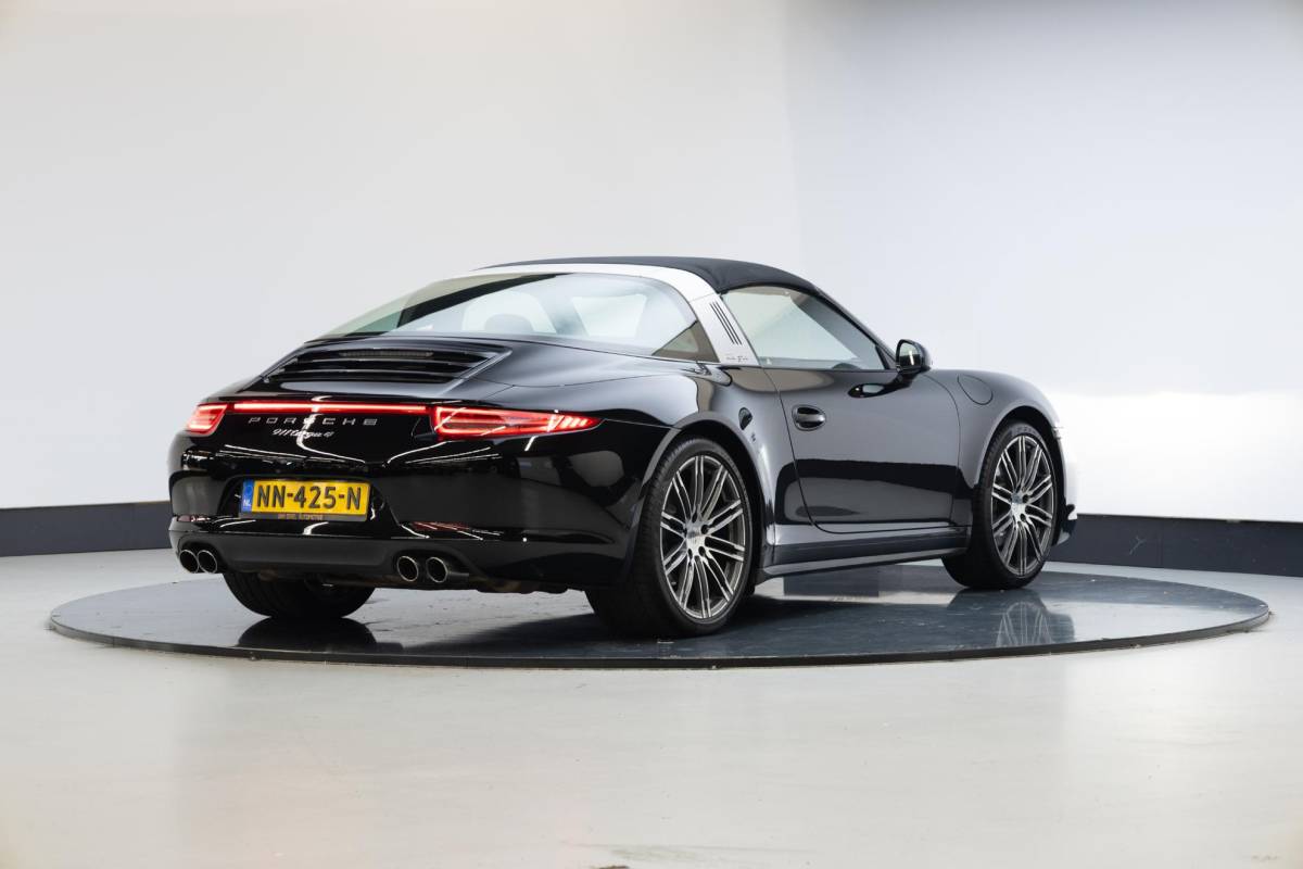Porsche 911 Porsche 911 3.4 Targa 4 | 20 Inch |