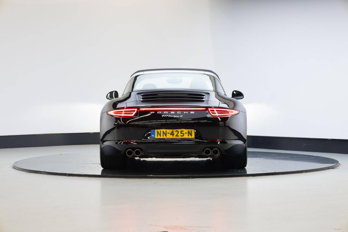 Porsche 911 Porsche 911 3.4 Targa 4 | 20 Inch |